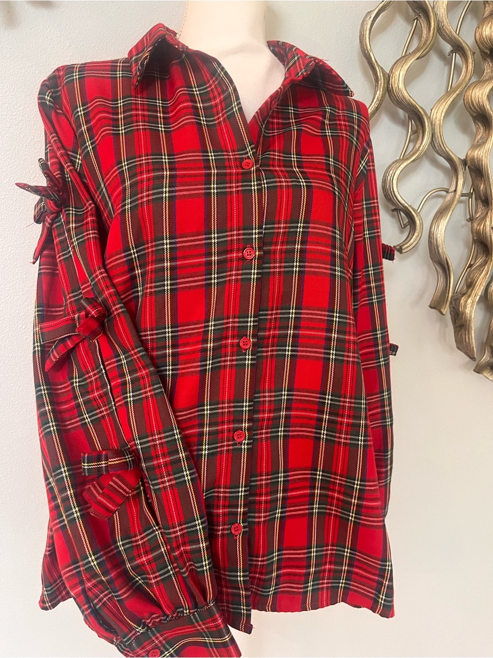 Red Plaid Bow Button Down NWT Size Large